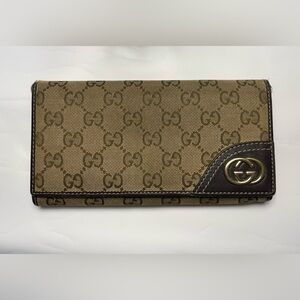 Gucci long Tan Brown Monogram Wallet